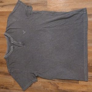 American Eagle short sleeve henley (L)